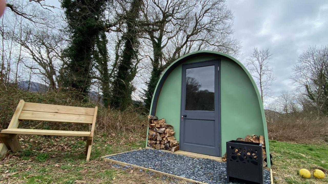 Motocamp Wales -Camping Pods ดอลเกซเซย์ ภายนอก รูปภาพ